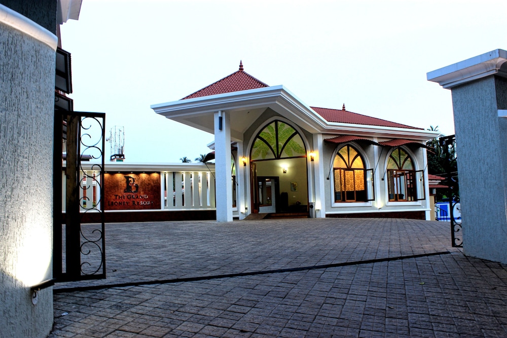 THE GRAND LEONEY RESORT 57/65
