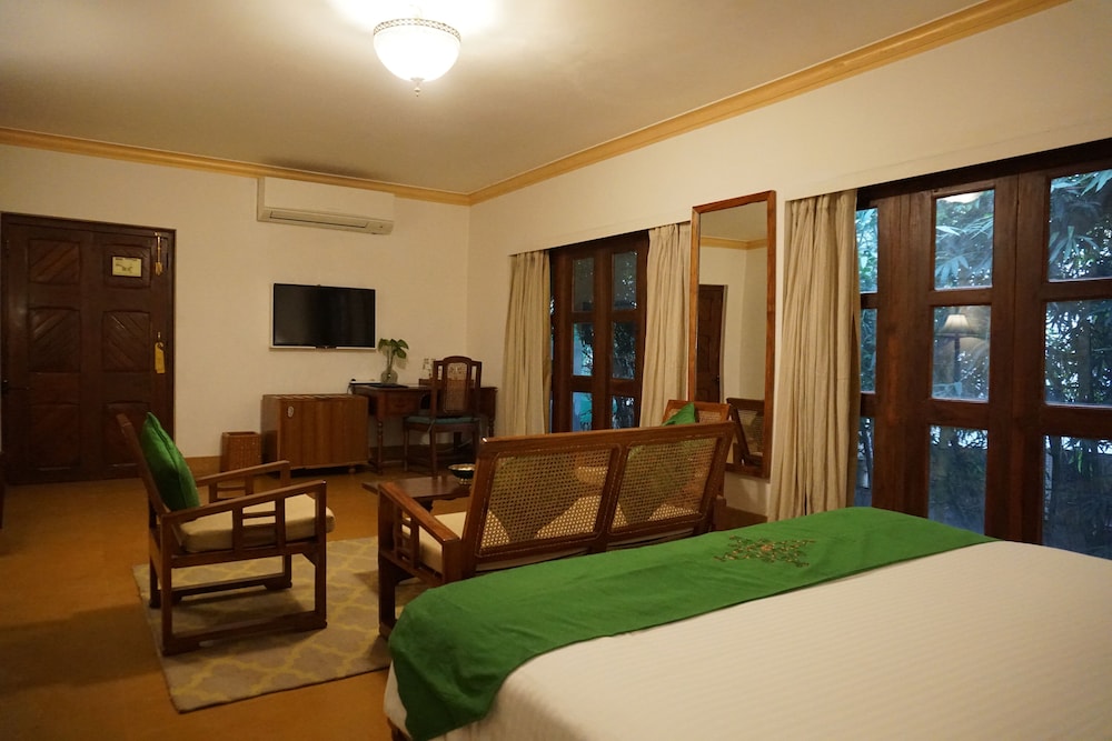 Heritage, Suite, King Bed