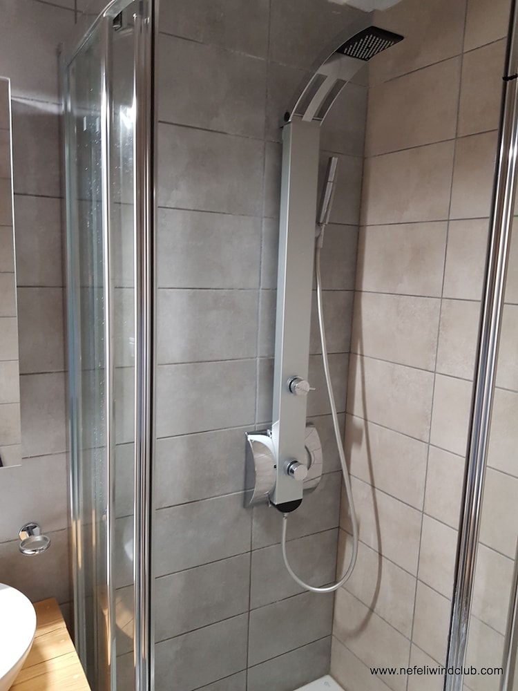 Nefeli Wind Club 46/50