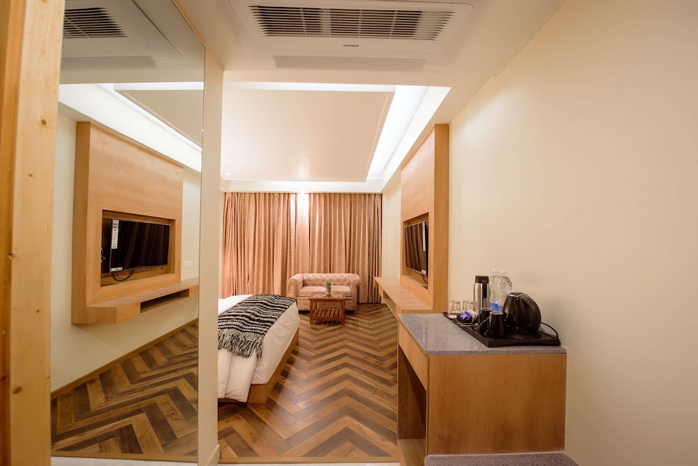 Naturevilas Sarovar Premiere Manali 57/65