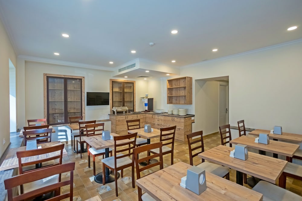 Hotel Genio 20/25