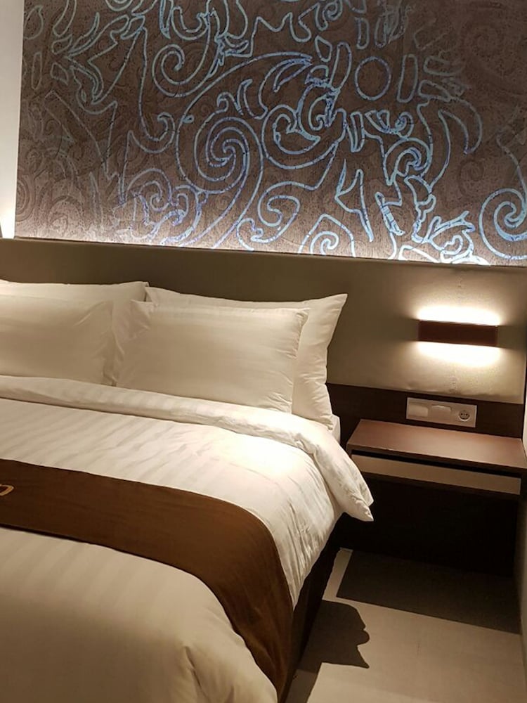 Midtown Hotel Samarinda 19/60