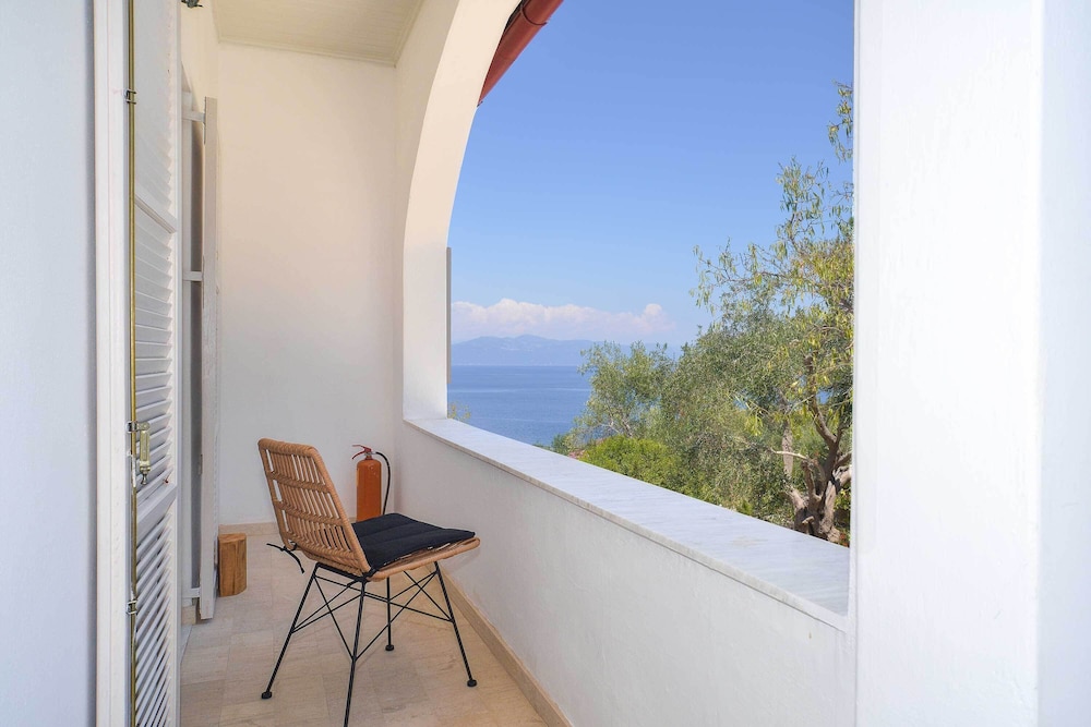 Paxos Blue 19/50