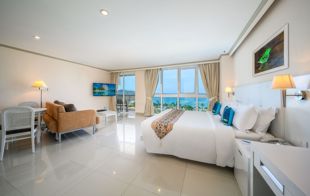 Andaman Beach Suites Hotel 49/69