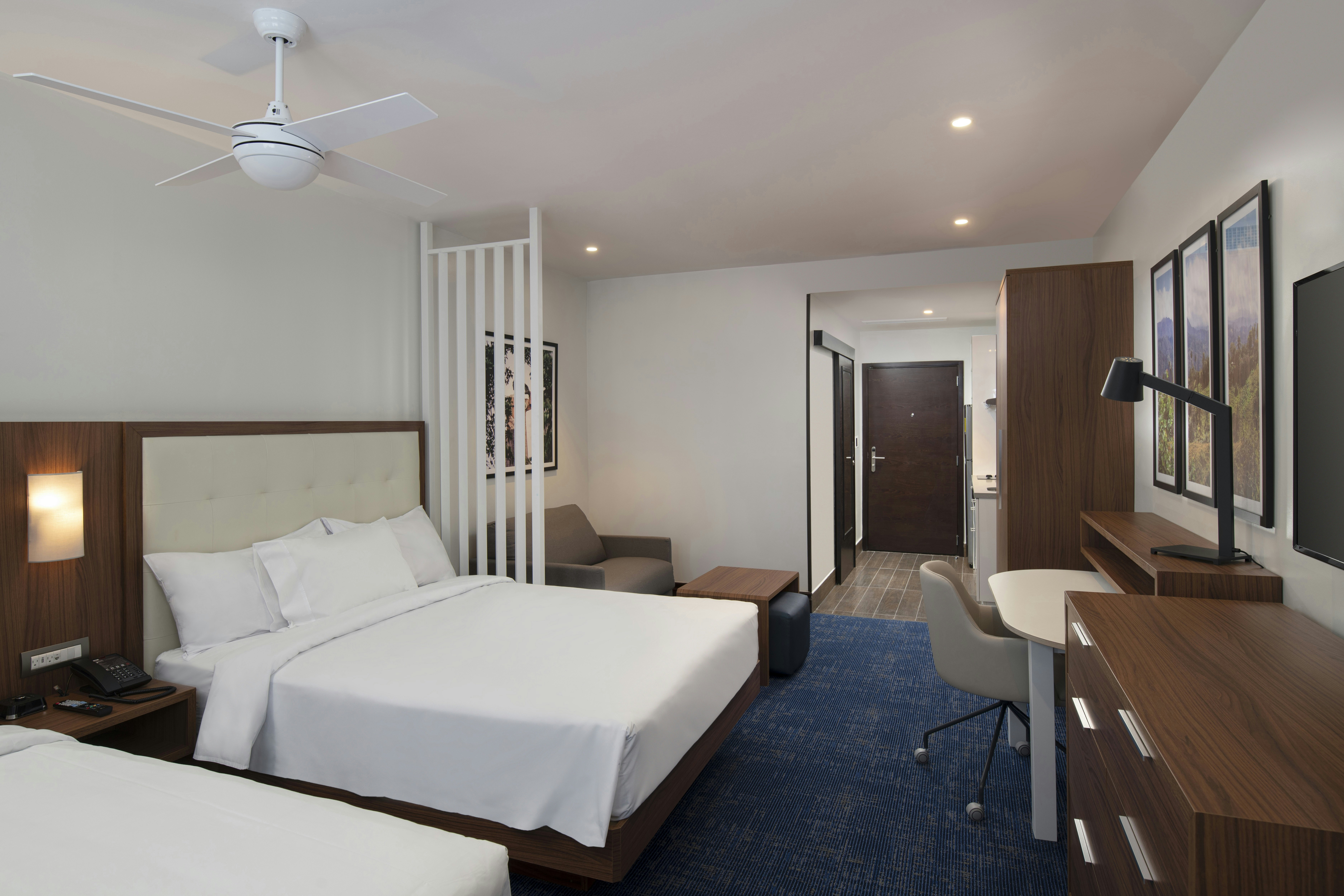Studio, 2 Queen Beds, City View