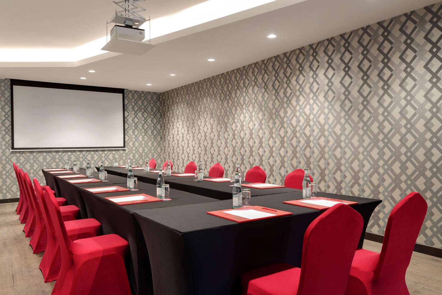 Ramada Encore by Wyndham Muscat Al-Ghubra 28/36