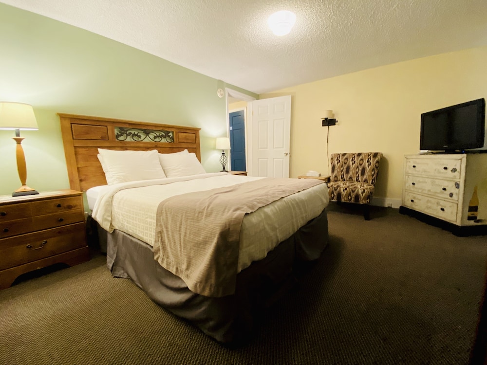 Salida Inn & Monarch Suites 17/78