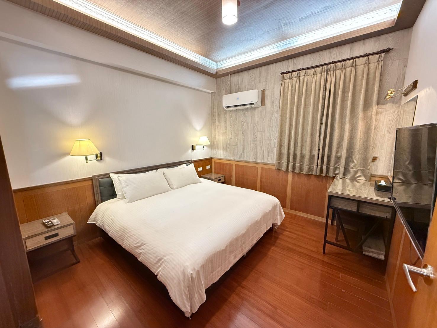 Vip, Queen Bed