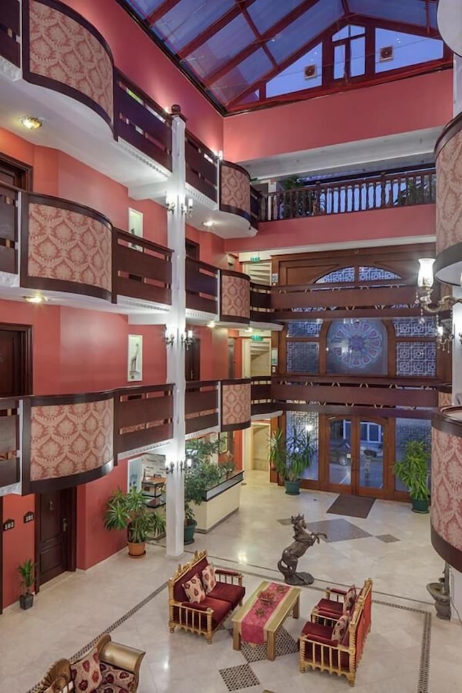 Chatto Boutique Hotel 13/39