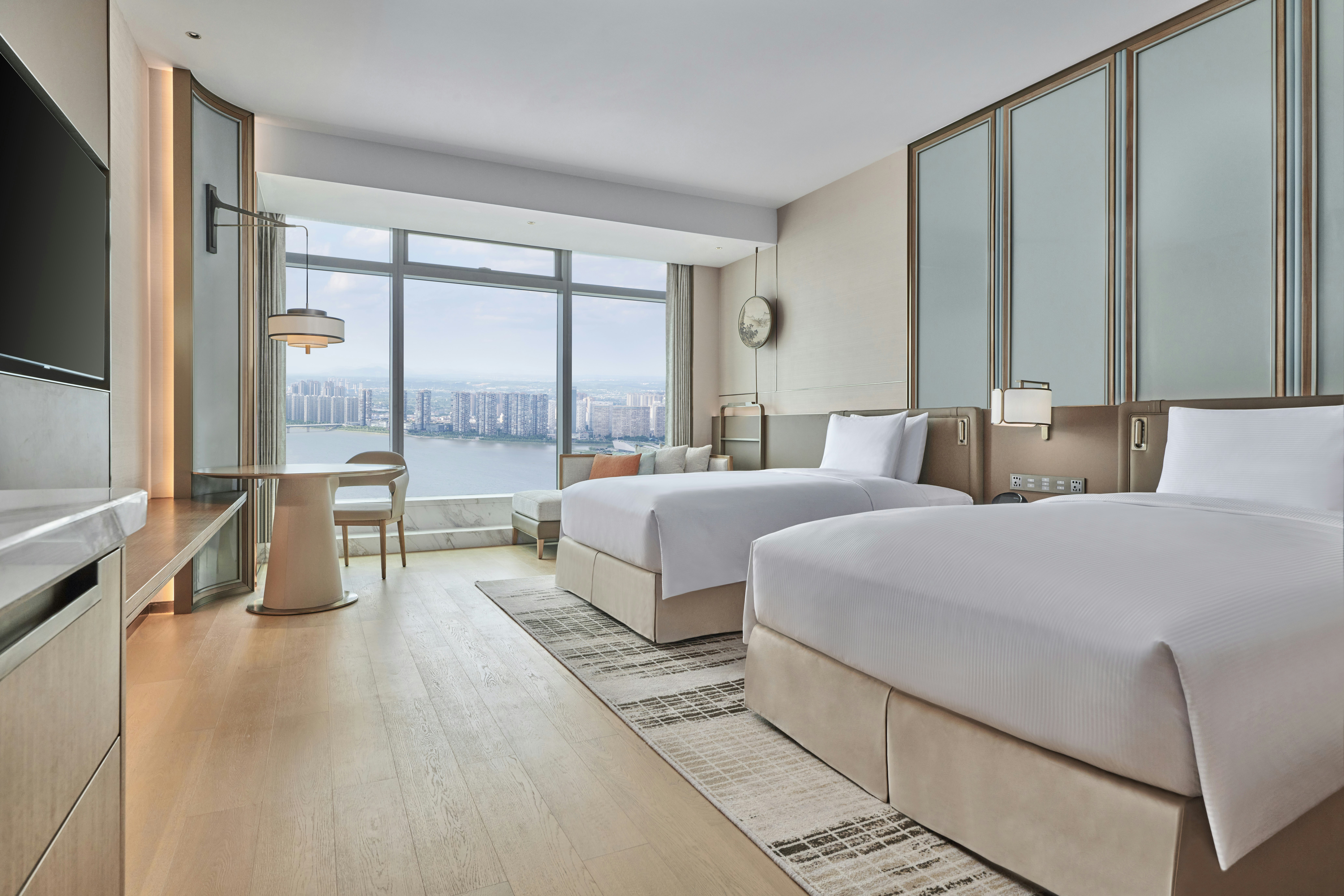 SUPERIOR, TWIN BEDS, RIVER VIEW