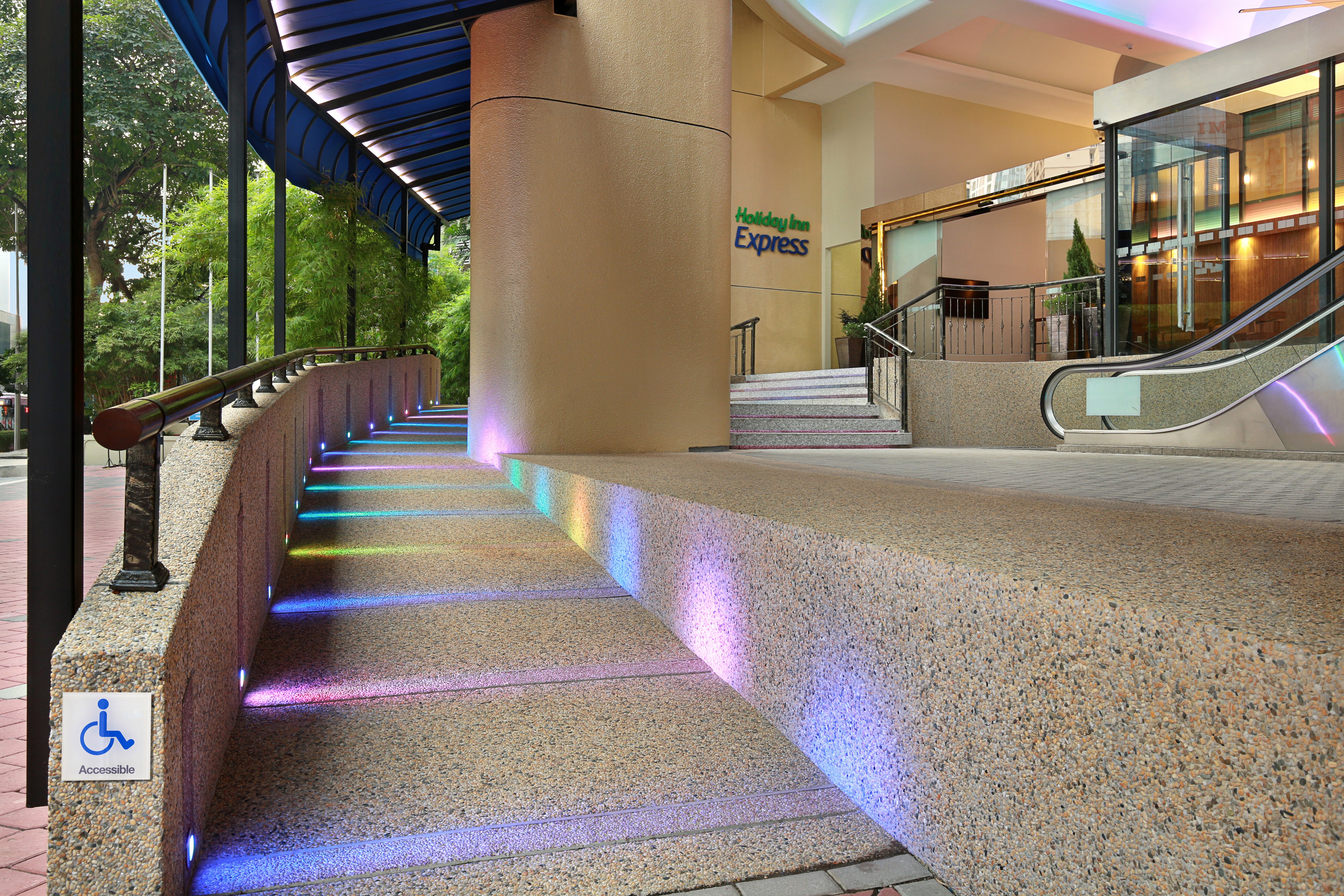 Holiday Inn Express Kuala Lumpur City Centre 57/57
