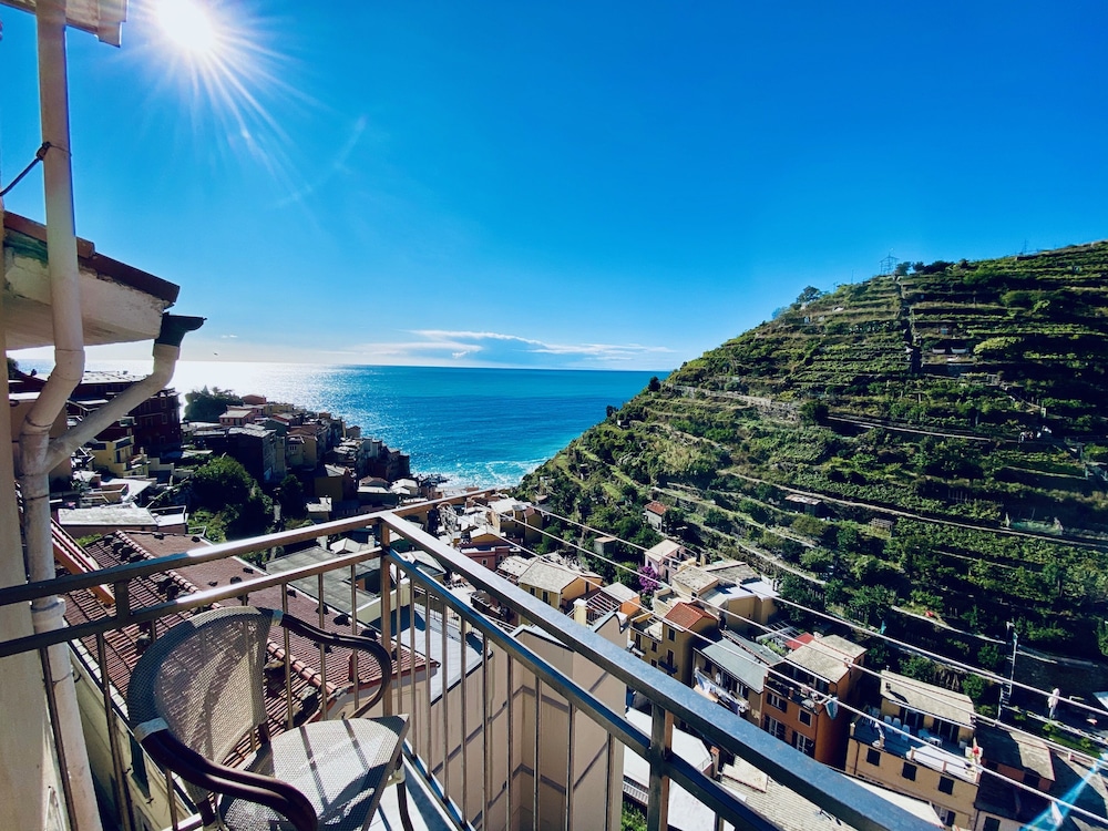 Giovanni Rooms Manarola 46/49
