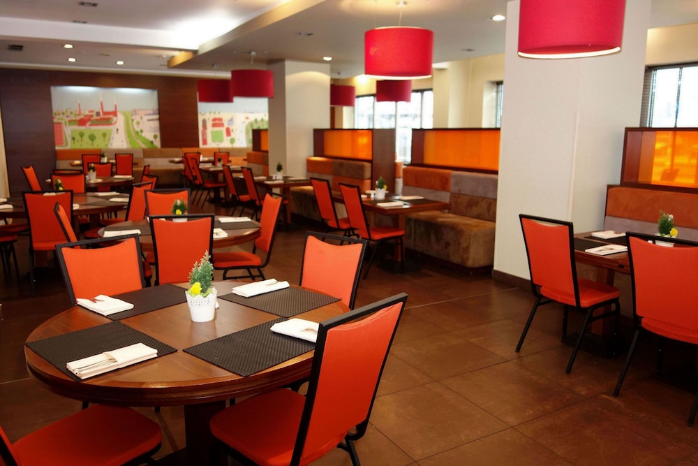Hotel Desilva Inn Katowice Airport 27/38