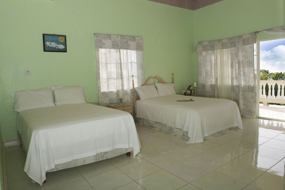 Celebrity Villa Jamaica 23/50