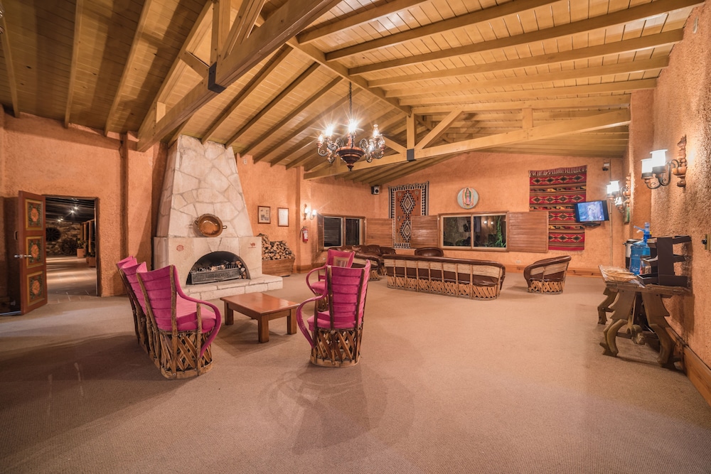 Hotel Barrancas Del Cobre 8/43