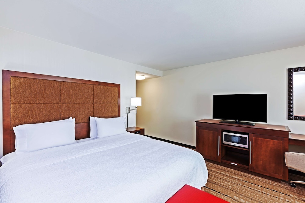 Hampton Inn & Suites Houston I-10 West Park Row 13/42