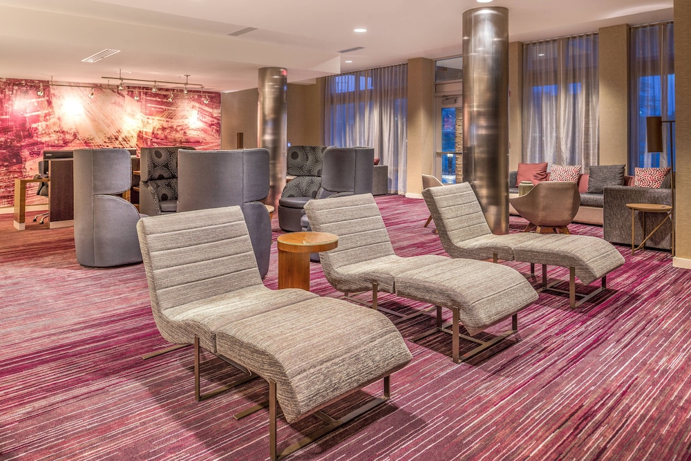 Courtyard By Marriott Detroit Farmington 19/47