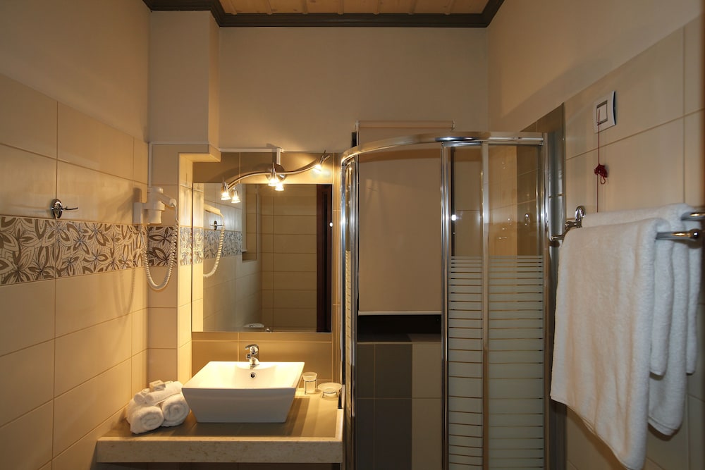 Athina Hotel 39/39