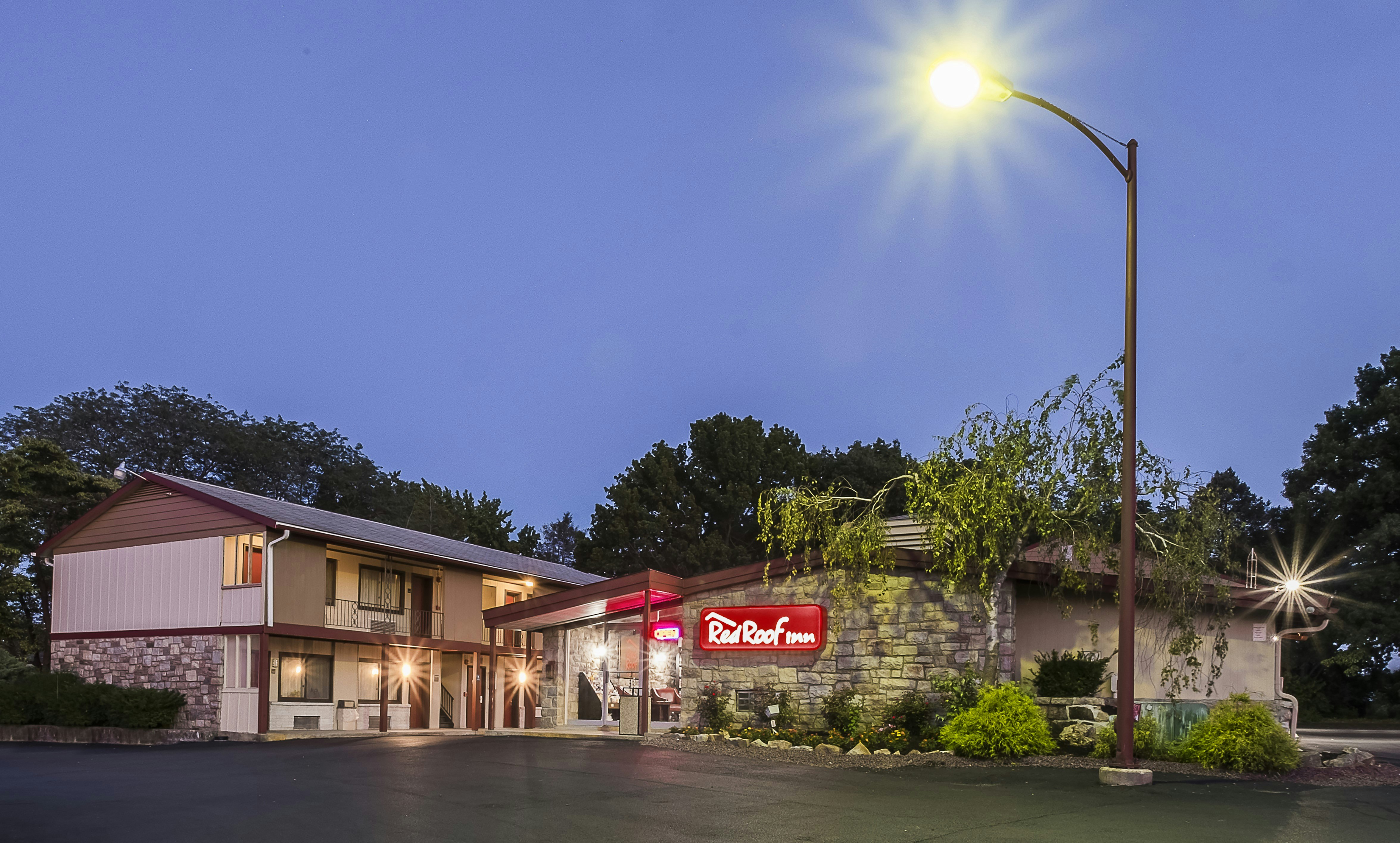 Red Roof Inn Lancaster Strasburg 4/21