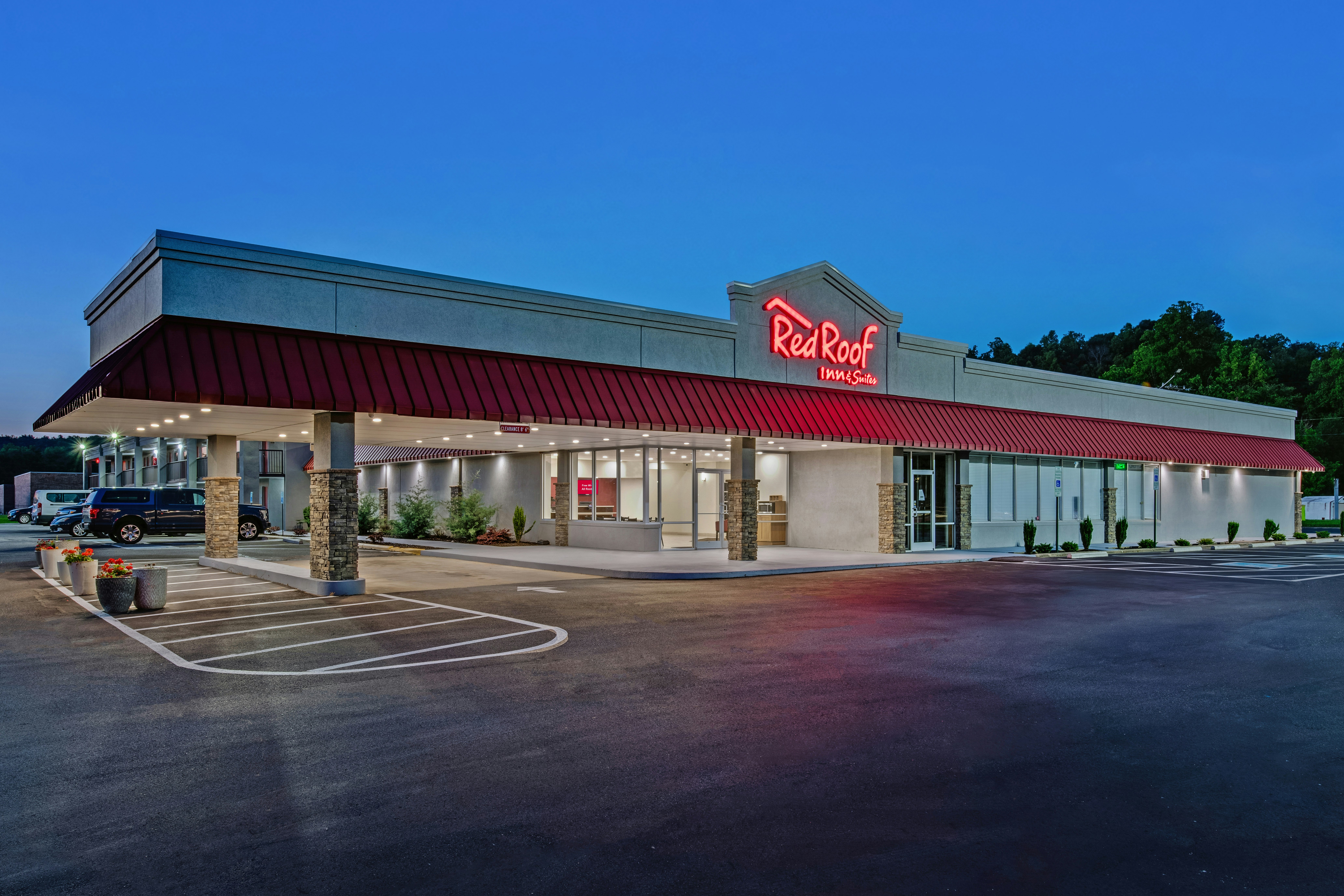 Red Roof Inn & Suites Wilkesboro 2/32