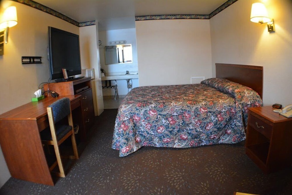Chippewa Motel 17/42