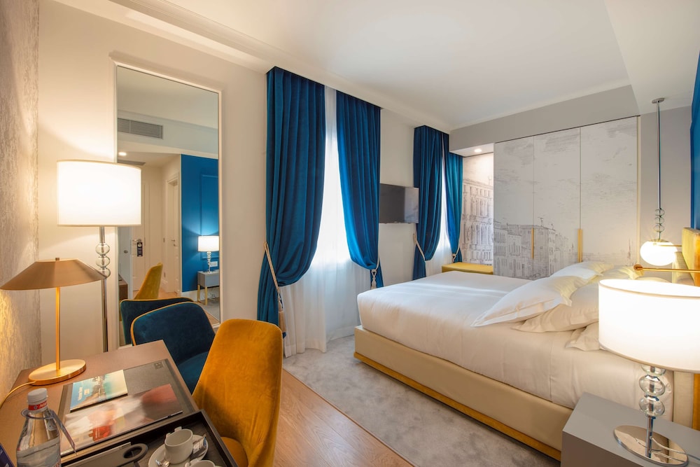 H10 Palazzo Canova 14/75