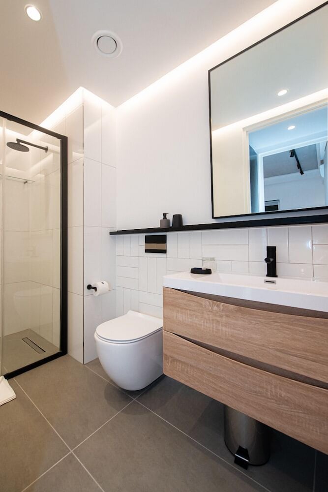 Latitude Aparthotel By Totalstay 14/56