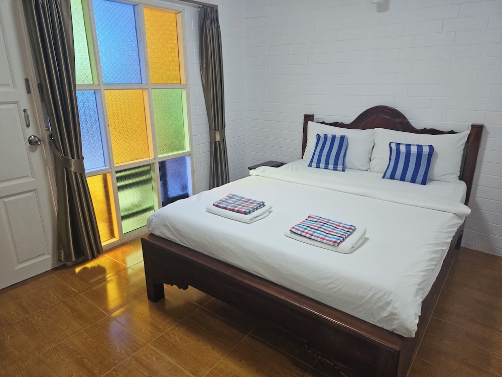 SUPERIOR, DOUBLE BED