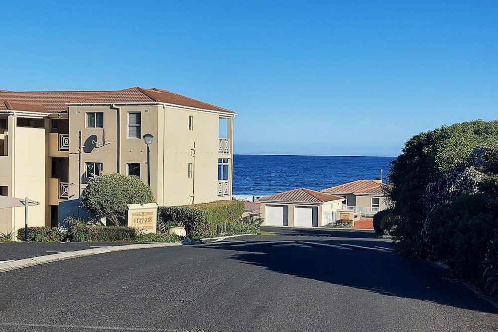 Hermanus Beach Club 40/50
