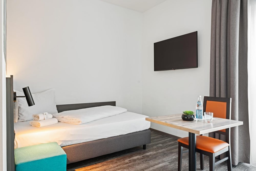 Hotel Amper 10/34
