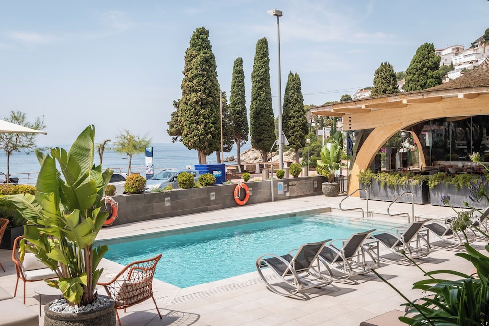 Hotel Canyelles Playa 46/48