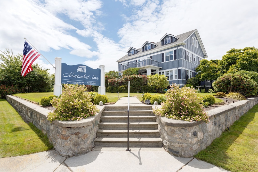 Nantucket Inn 2/50