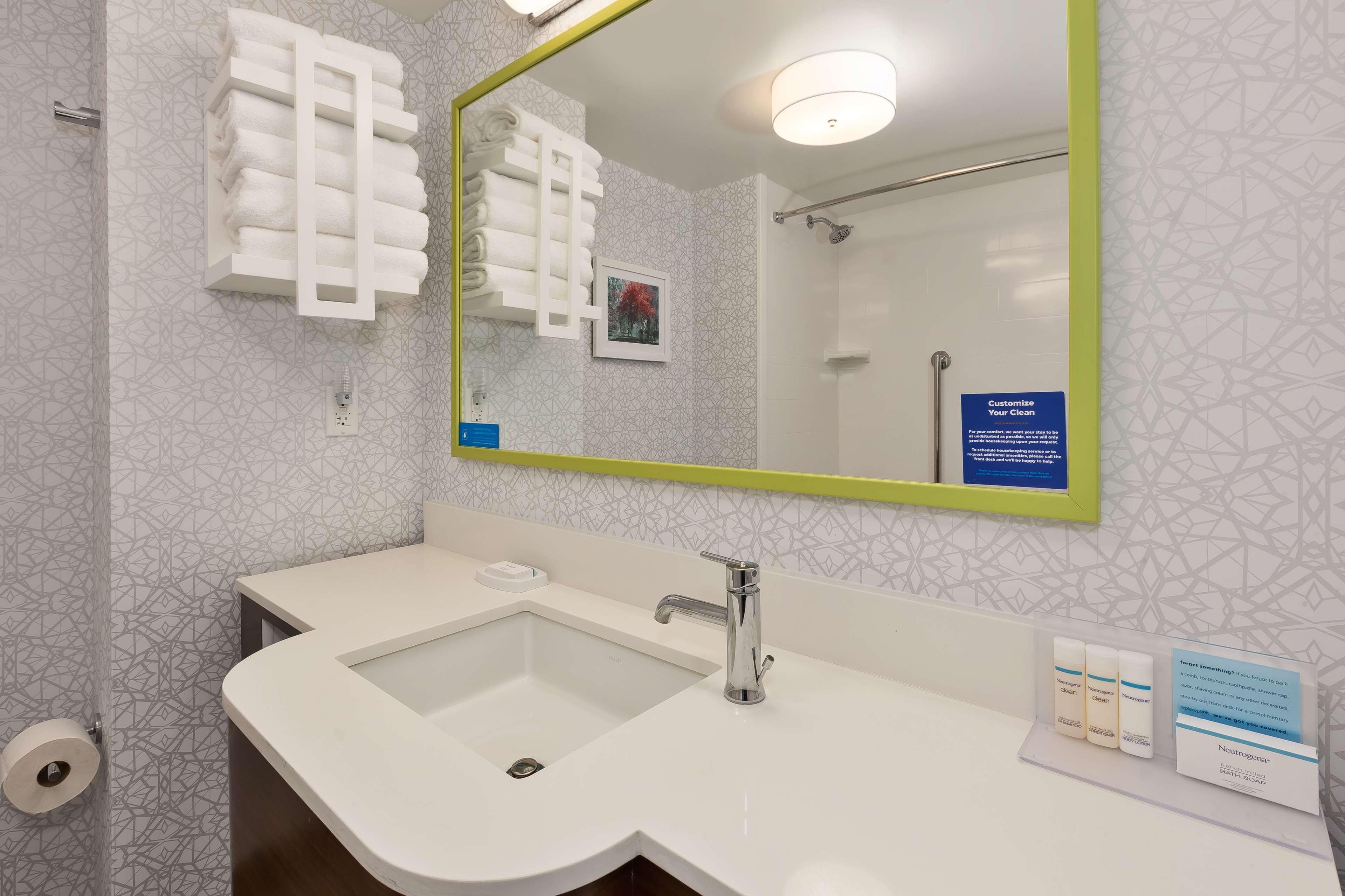 استوديو، Hampton Inn Traverse City 5/6