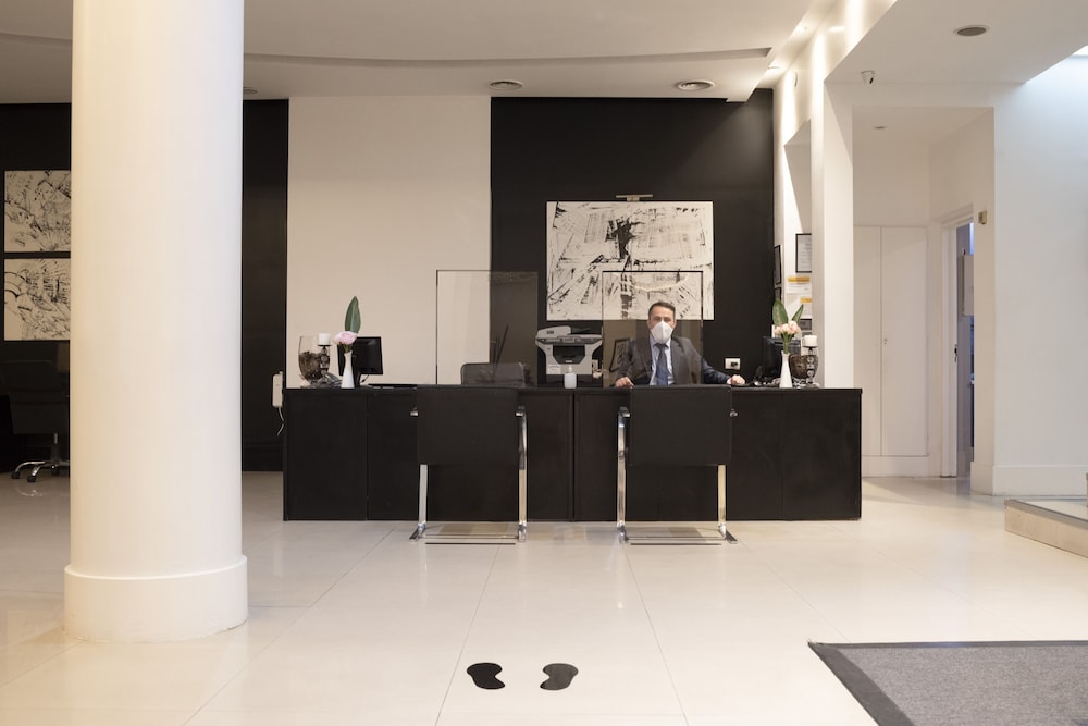 Lobby at Believe Madero Hotel, BUENOS AIRES
