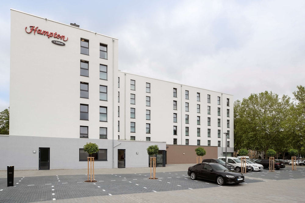 Hampton By Hilton Kaiserslautern 1/34