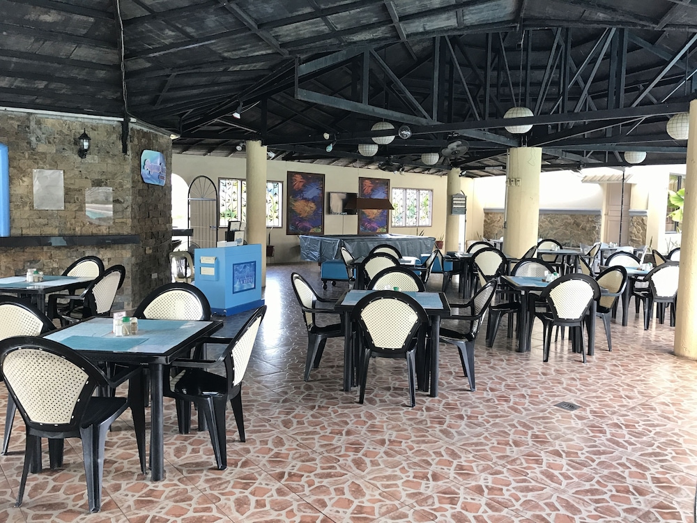 Subic Waterfront Resort & Hotel 41/55