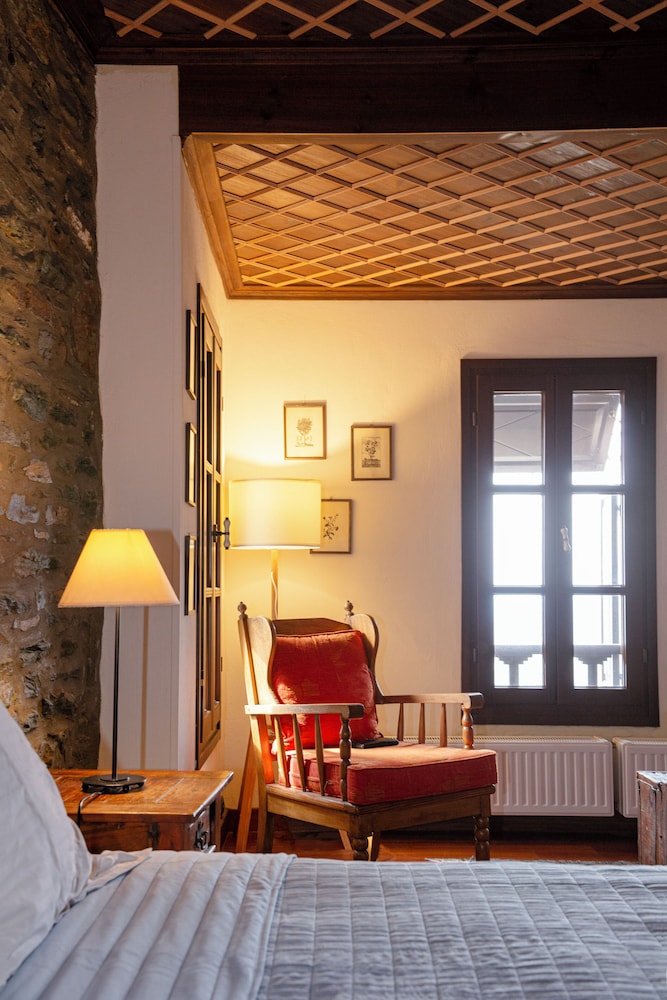 Palio Eleotrivio Guesthouse 38/50