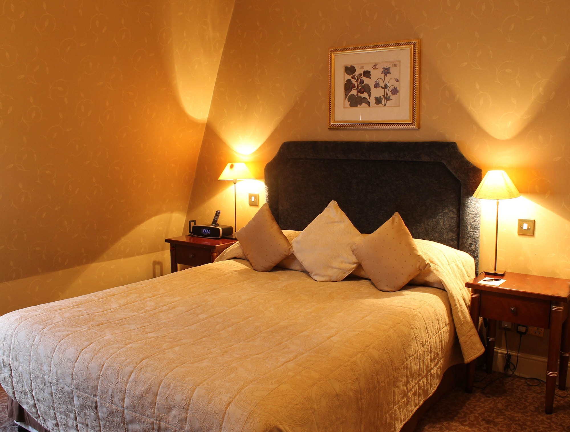 CLASSIC, DOUBLE BED