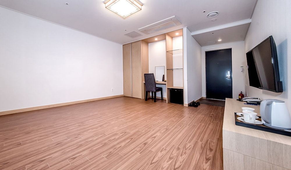 Hotel Shalom Jeju 33/47