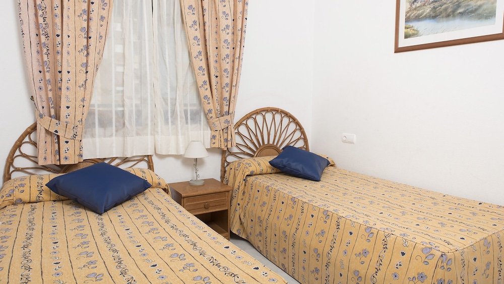 TURQUESA BEACH APARTMENTS 6/18