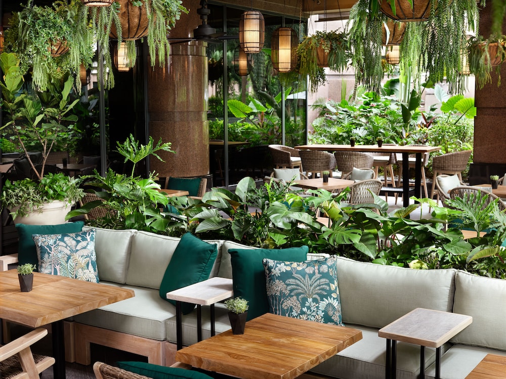 Four Seasons Hotel Singapore 50/72