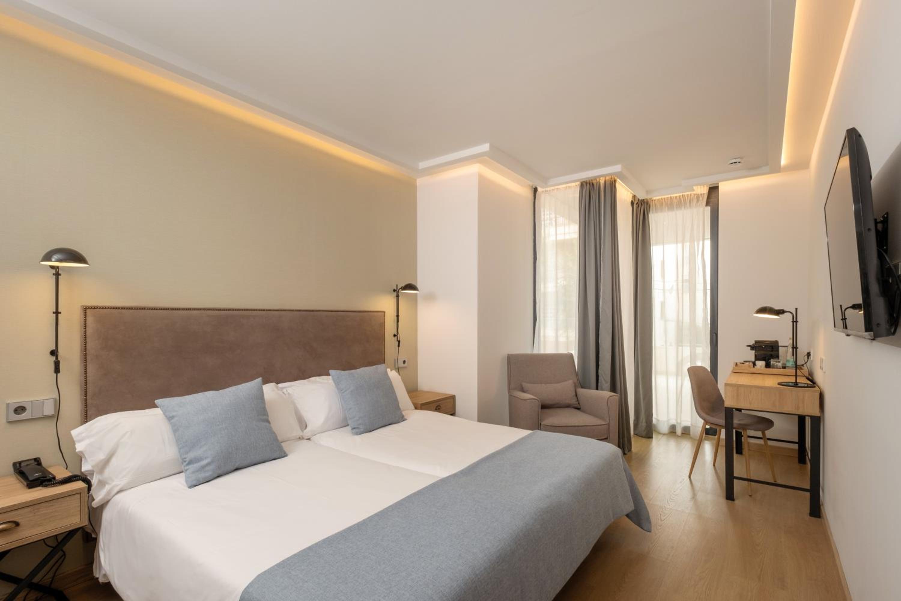 غرفة بسرير مزدوج بشرفة، Kyrat Amarac Suites 5/6