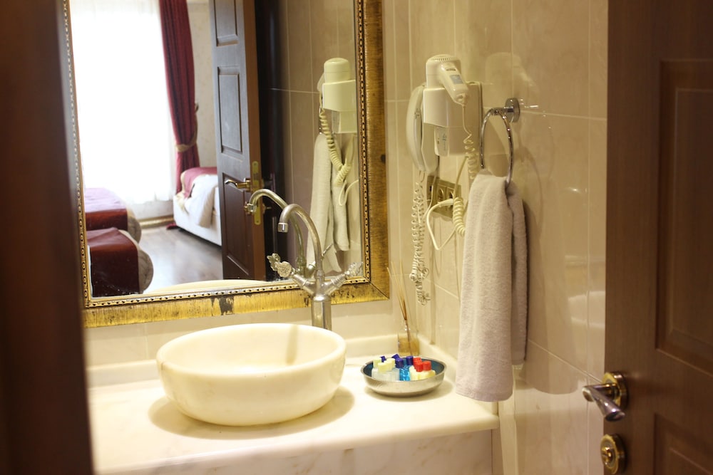 Marmara Deluxe Hotel 72/72