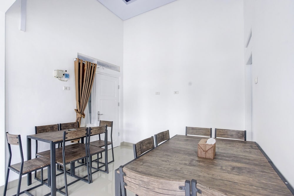 Hotel O Sukarame Near Imanuel Hospital Way Halim Formerly Hotel Griya Bawean 45/47
