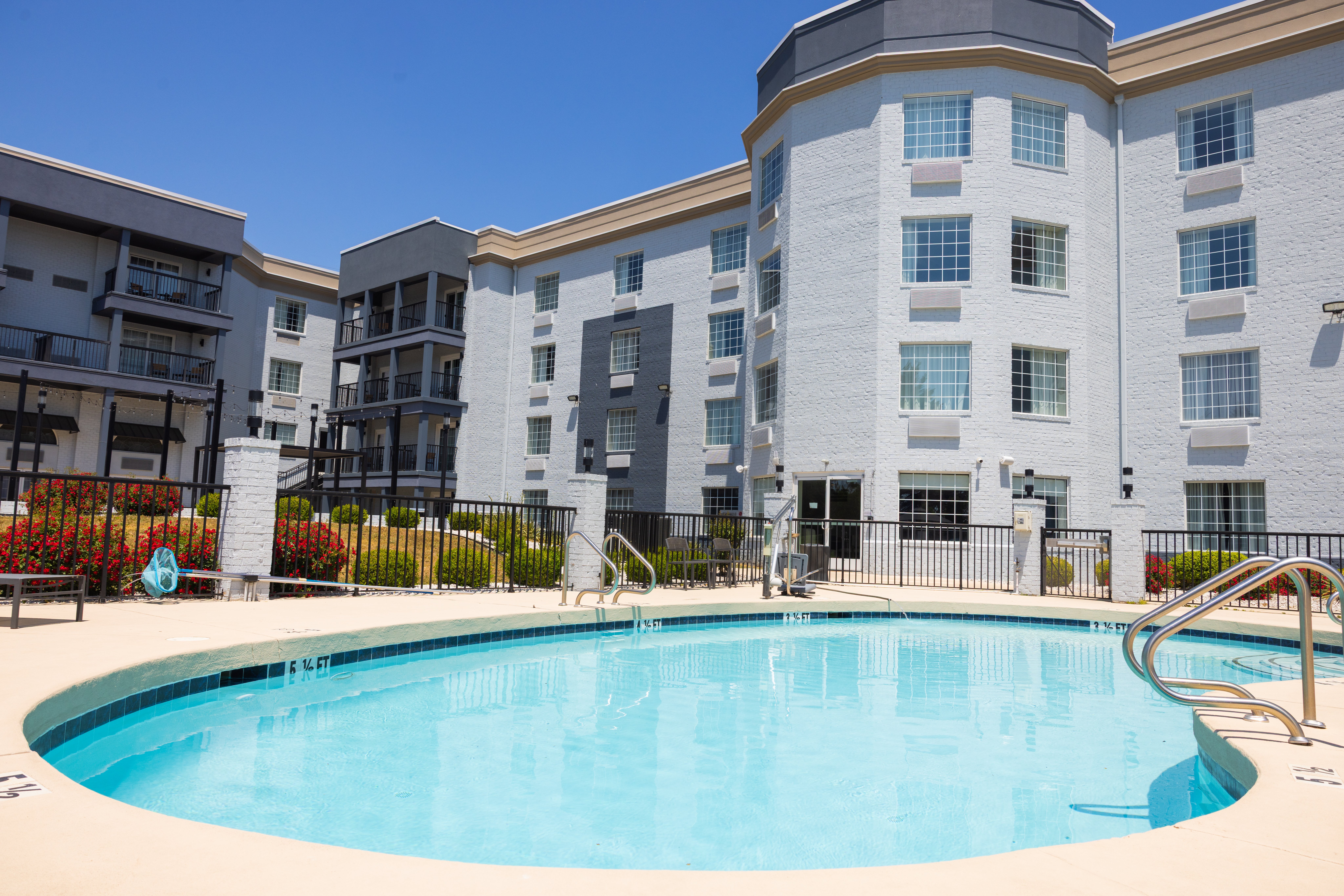 Heritage Inn and Suites Rehoboth Beach 12/72