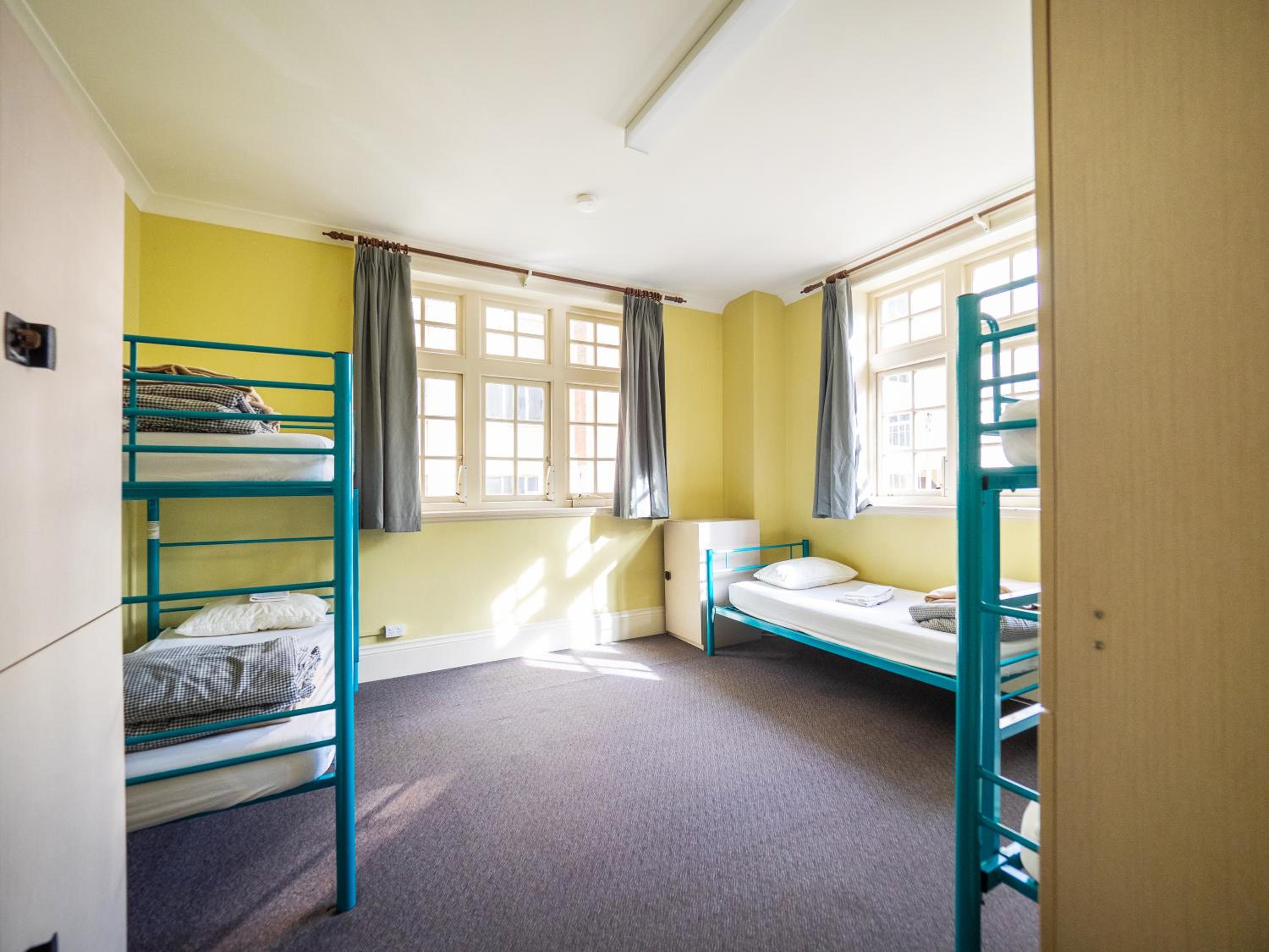 سكن مشترك بخمسة أسرّة للنساء، YHA Newcastle Beach 3/4