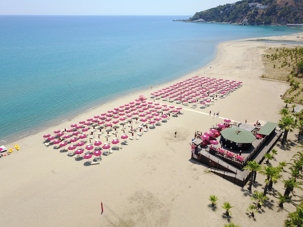 Club Esse Sunbeach 22/33