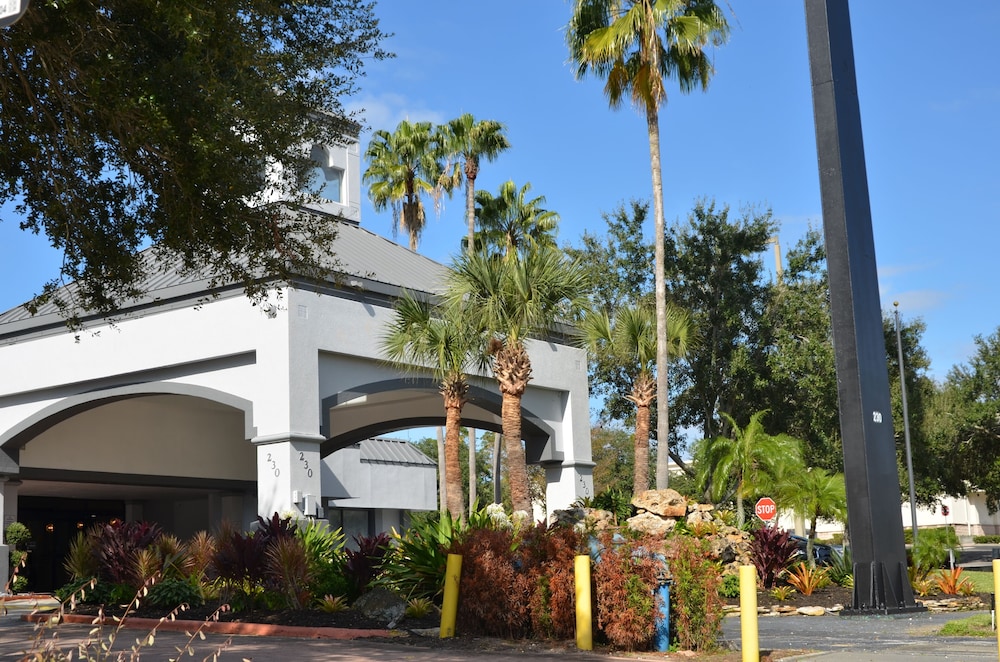 Opal Hotel and Suites 43/50