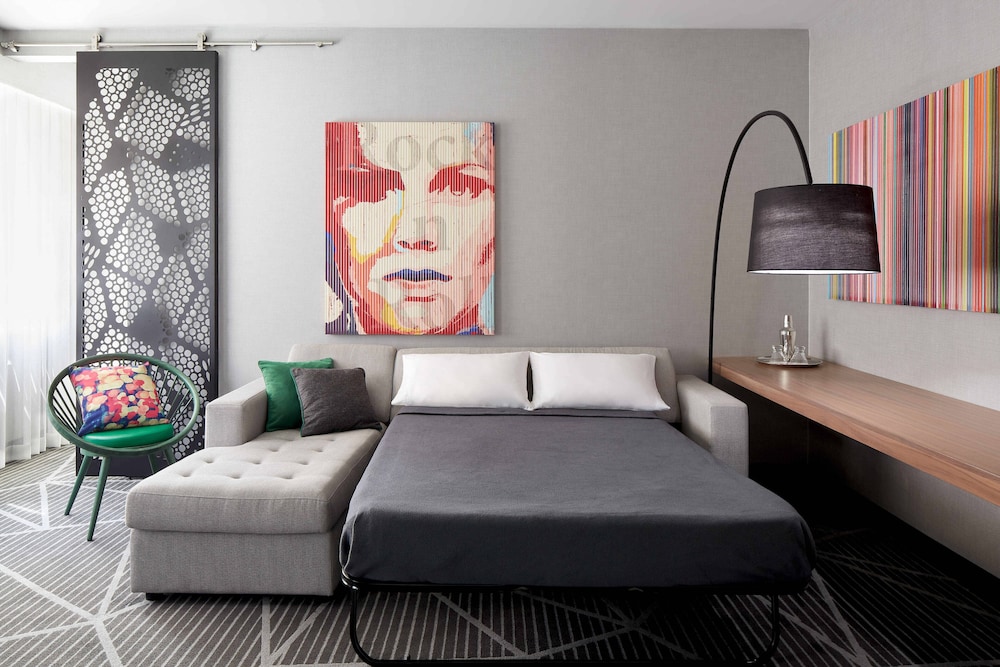 Renaissance Montreal Downtown Hotel 18/58