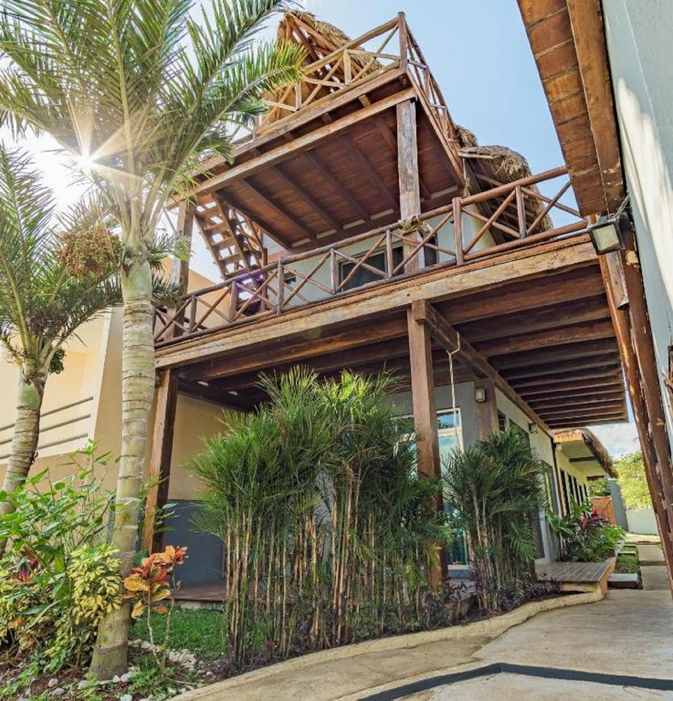 Zelune Luxury Lagoon Resort Bacalar Adults Only in BACALAR